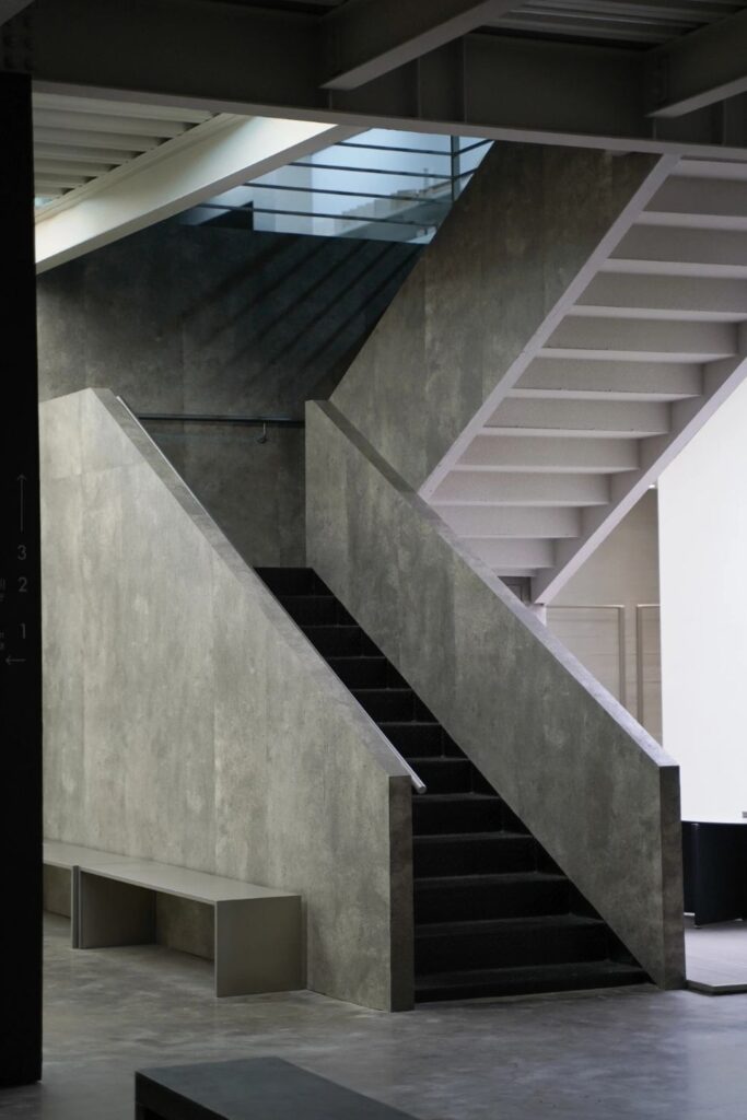 revestimento de parede 3d em escritório corporativo