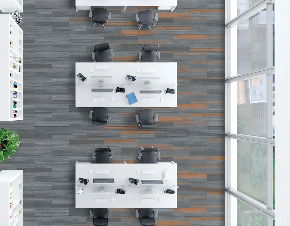 escritorio com carpete modular linha carmel da amba floors